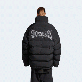 발렌시아가 코쿤 킥 푸퍼 재킷