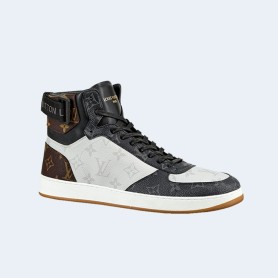 루이비통 리볼리 스니커 부츠 1A44VR