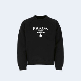 프라다 프론트 로고 라글란 맨투맨