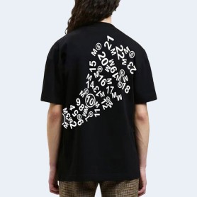 메종 마르지엘라 웨이브 백 로고 티셔츠 블랙